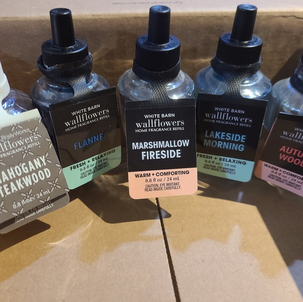 5 bath and Body Works wallflowers